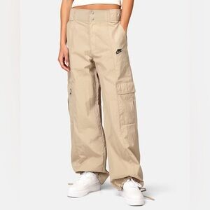 Oversized High-Waisted Woven Cargo Pants